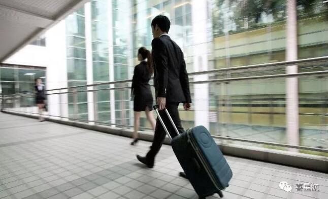 出差趕路時(shí)間算不算加班？ 這5類“假裝加班”沒有加班費(fèi)(圖1)